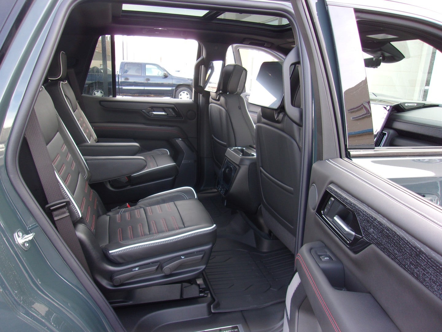 2025 GMC Yukon AT4 Ultimate