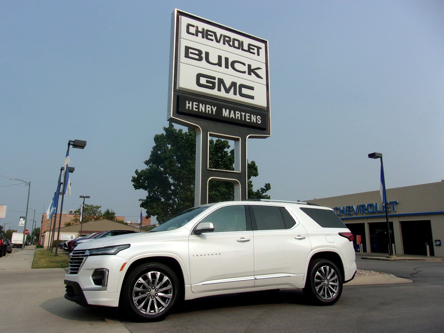 2023 Chevrolet Traverse Premier