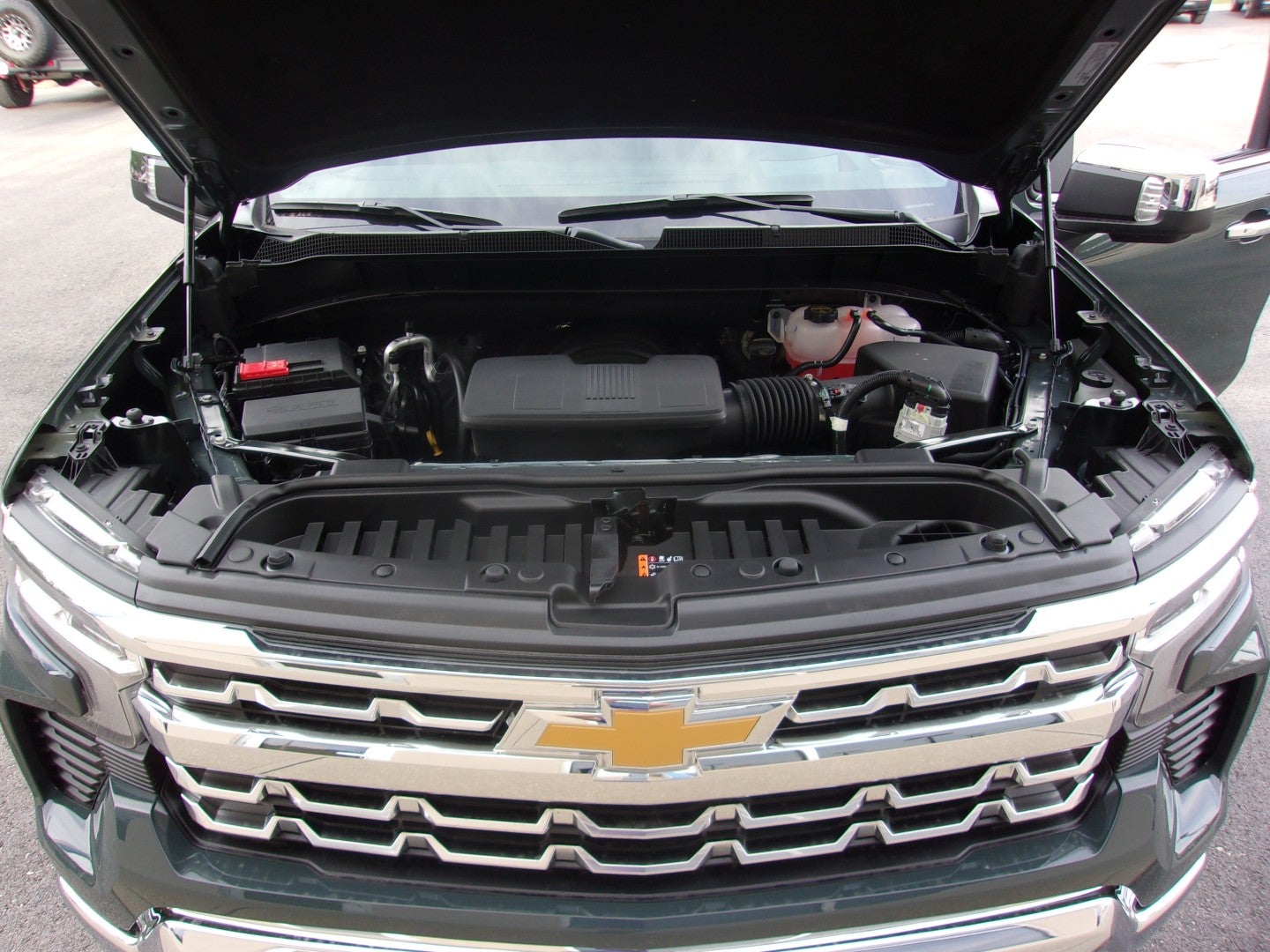 2025 Chevrolet Silverado 1500 LTZ