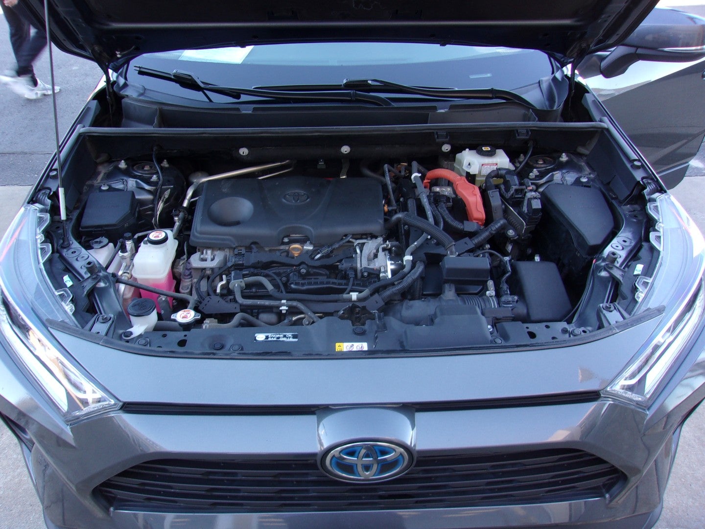 2021 Toyota RAV4 Hybrid XLE