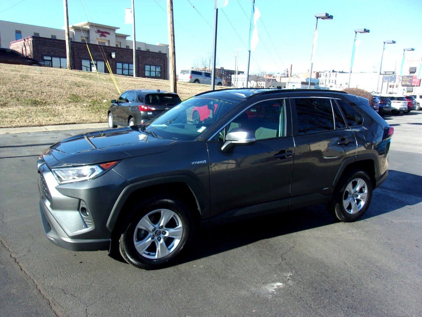 2021 Toyota RAV4 Hybrid XLE