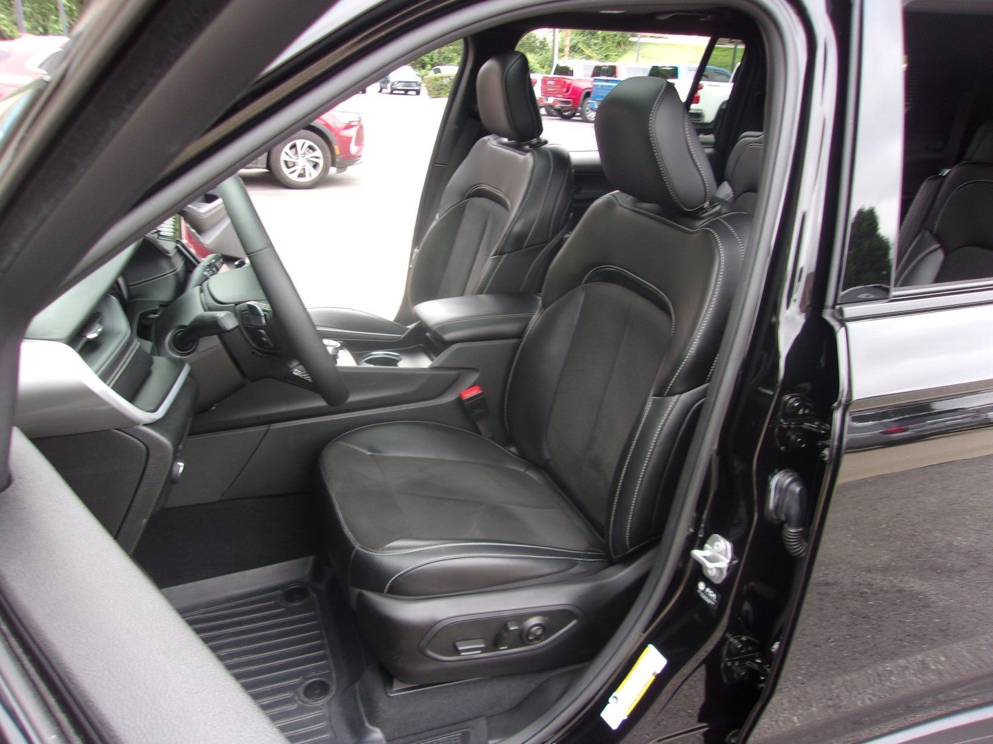 2024 Jeep Grand Cherokee L Altitude X 4x4
