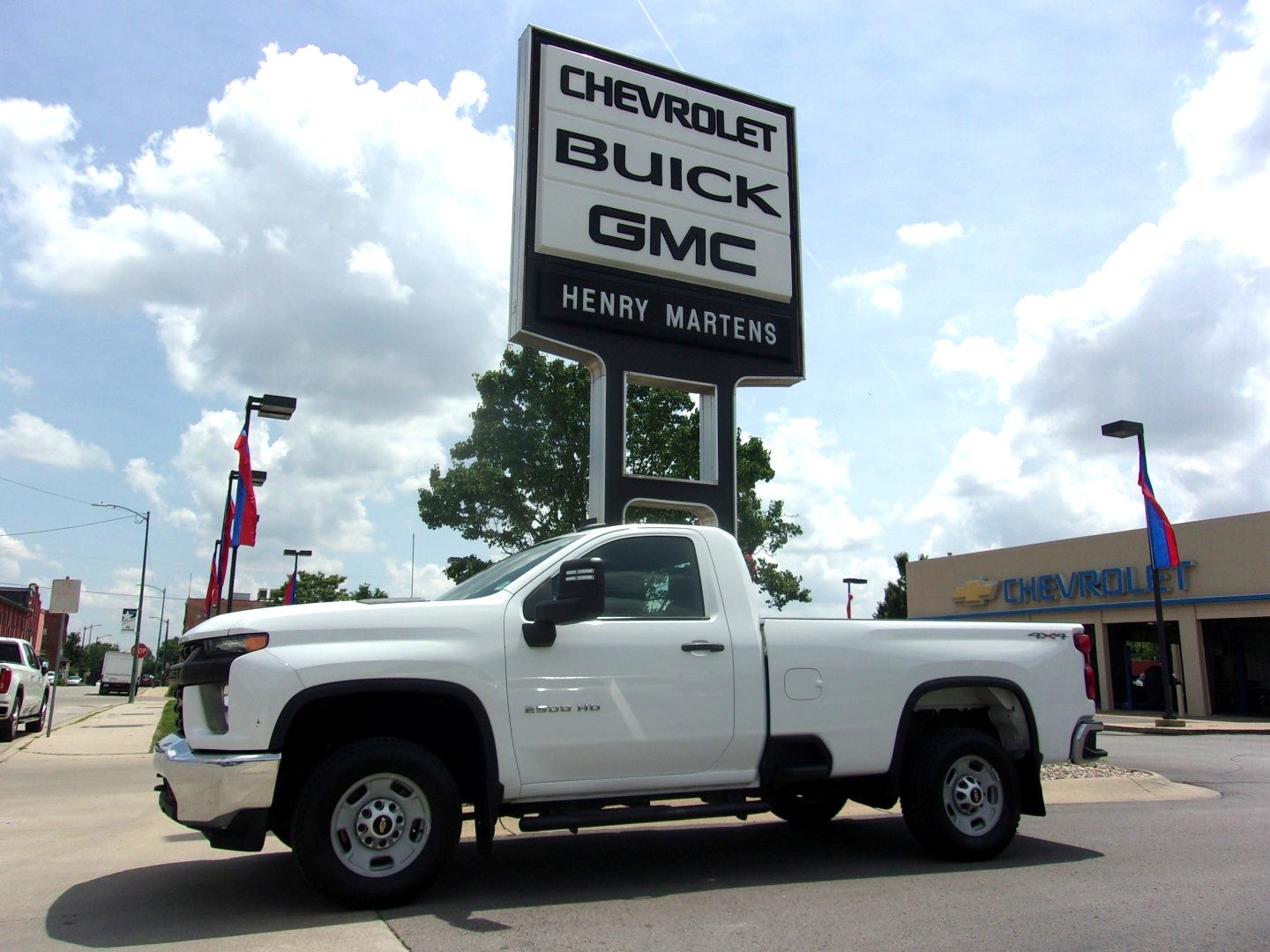 2022 Chevrolet Silverado HD Work Truck 4WD Regular Cab Standard Box's photo