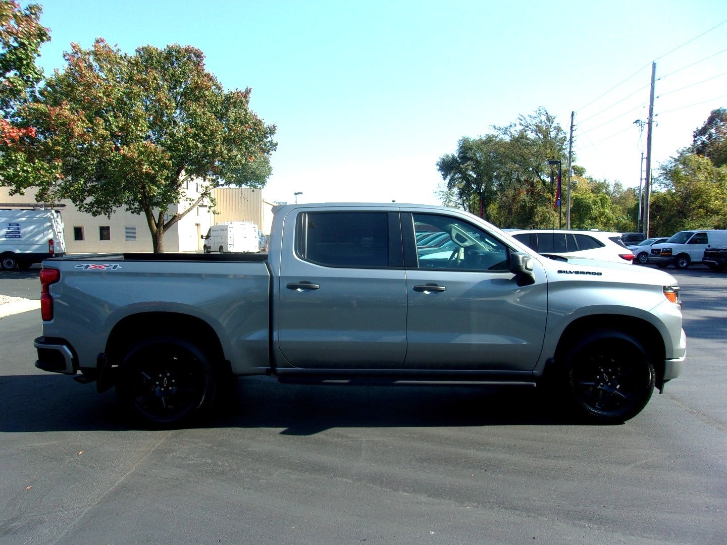 2024 Chevrolet Silverado 1500 Custom