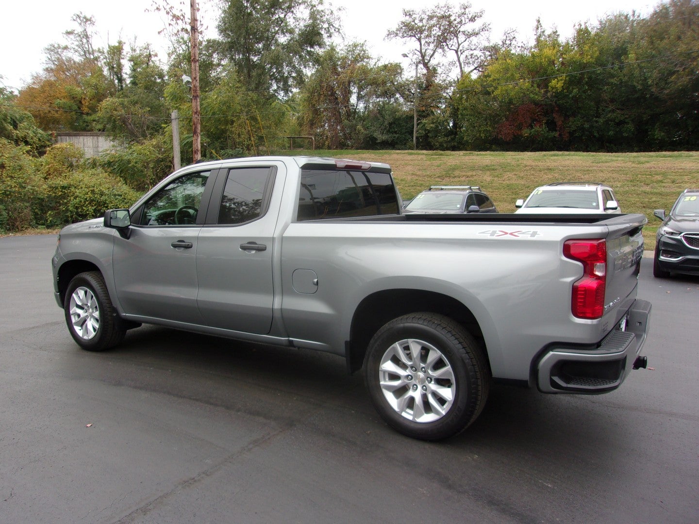 2024 Chevrolet Silverado 1500 Custom