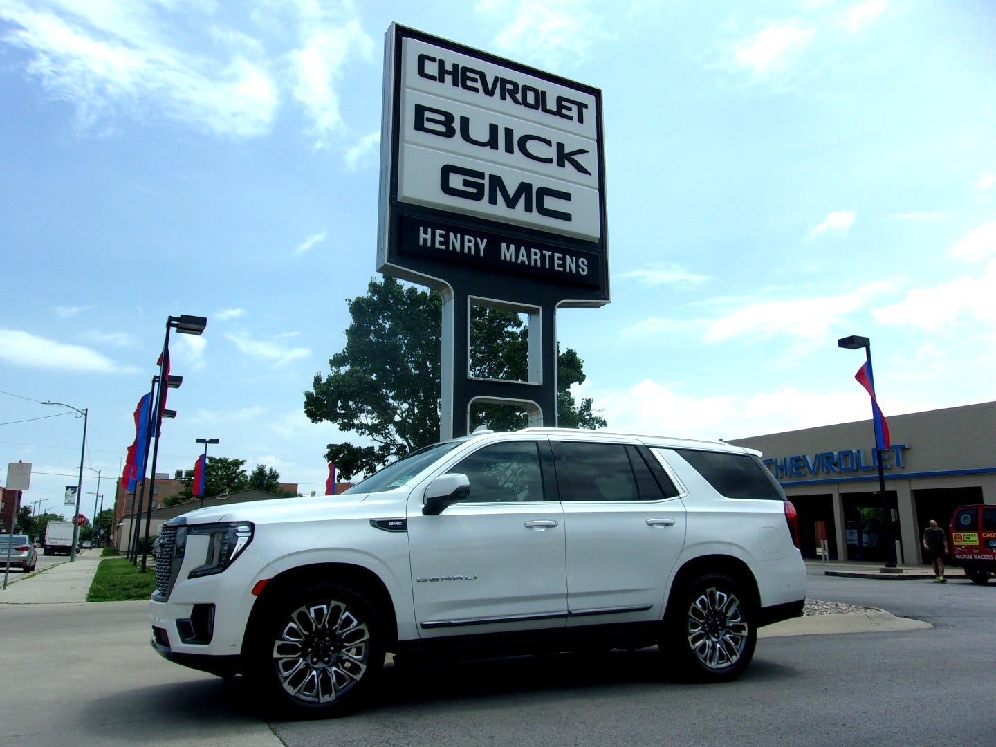 2023 GMC Yukon 4WD Denali Ultimate's photo