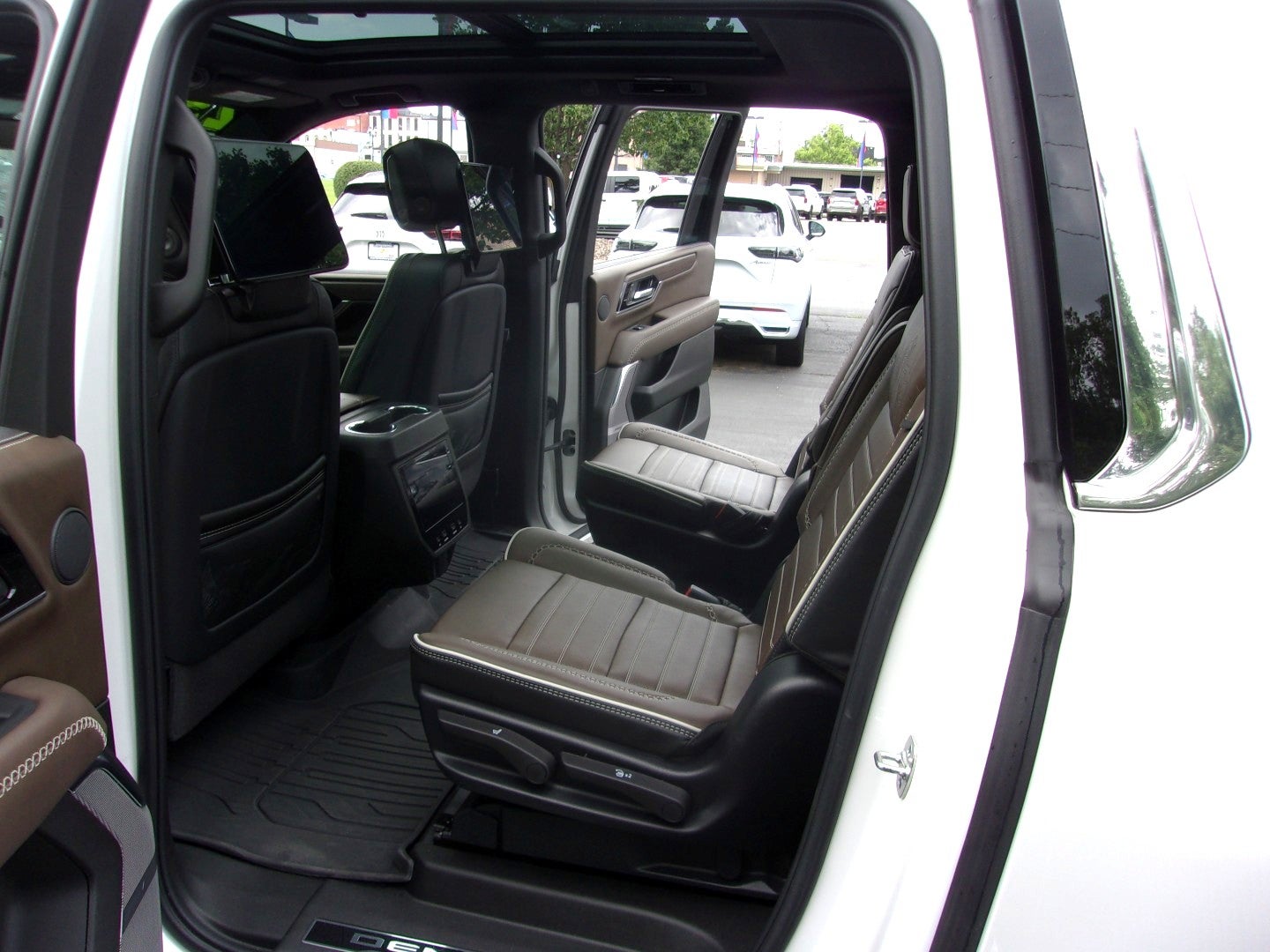 2025 GMC Yukon XL Denali Ultimate