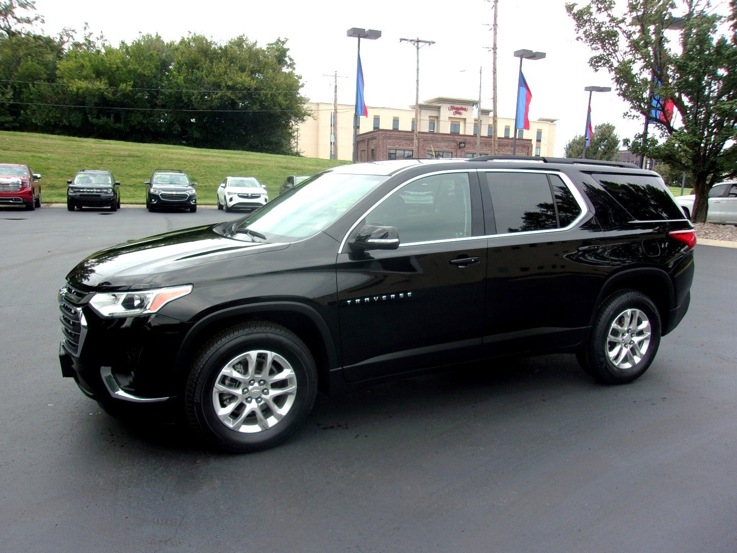 2021 Chevrolet Traverse LT Cloth