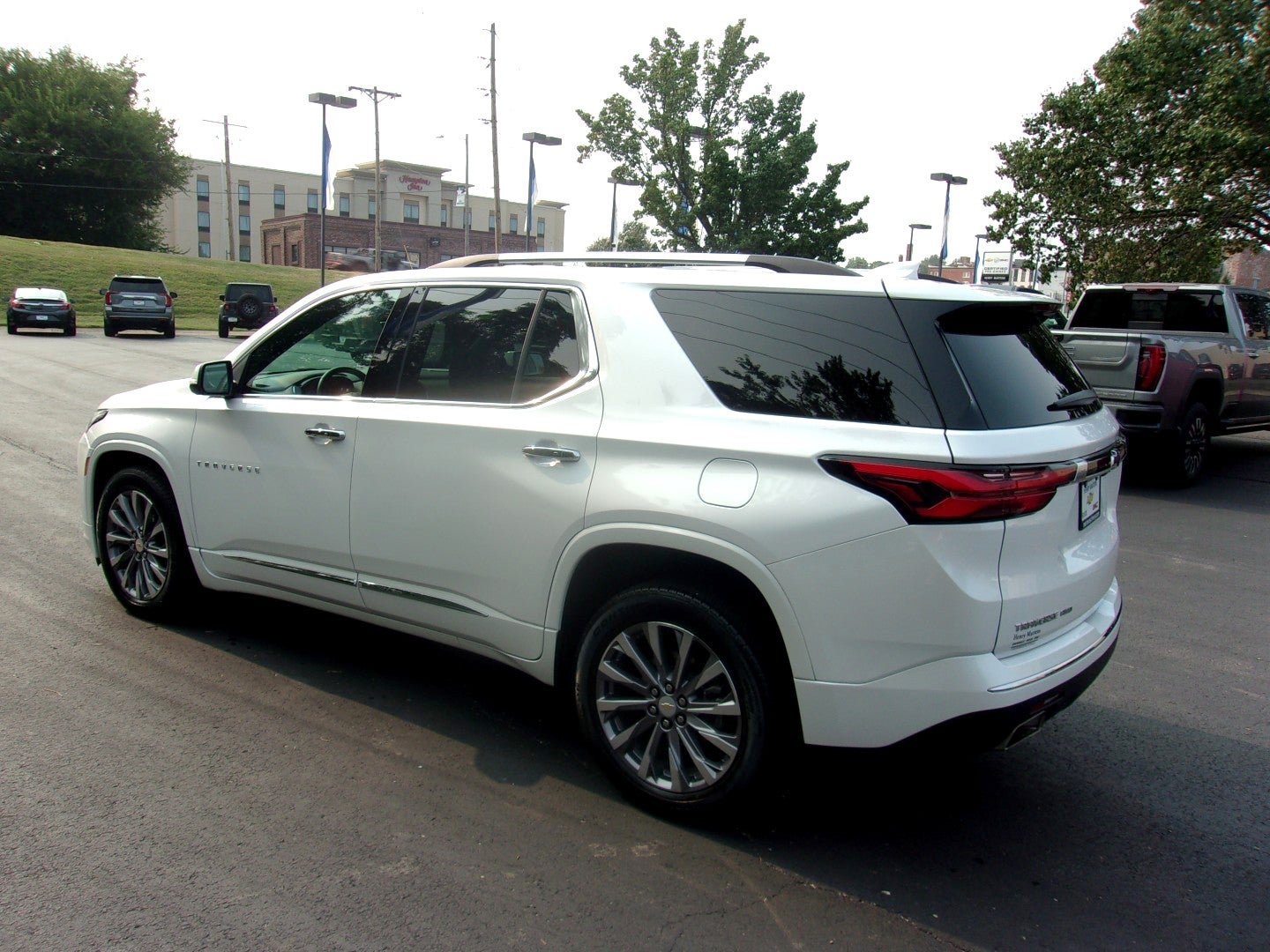 2023 Chevrolet Traverse Premier
