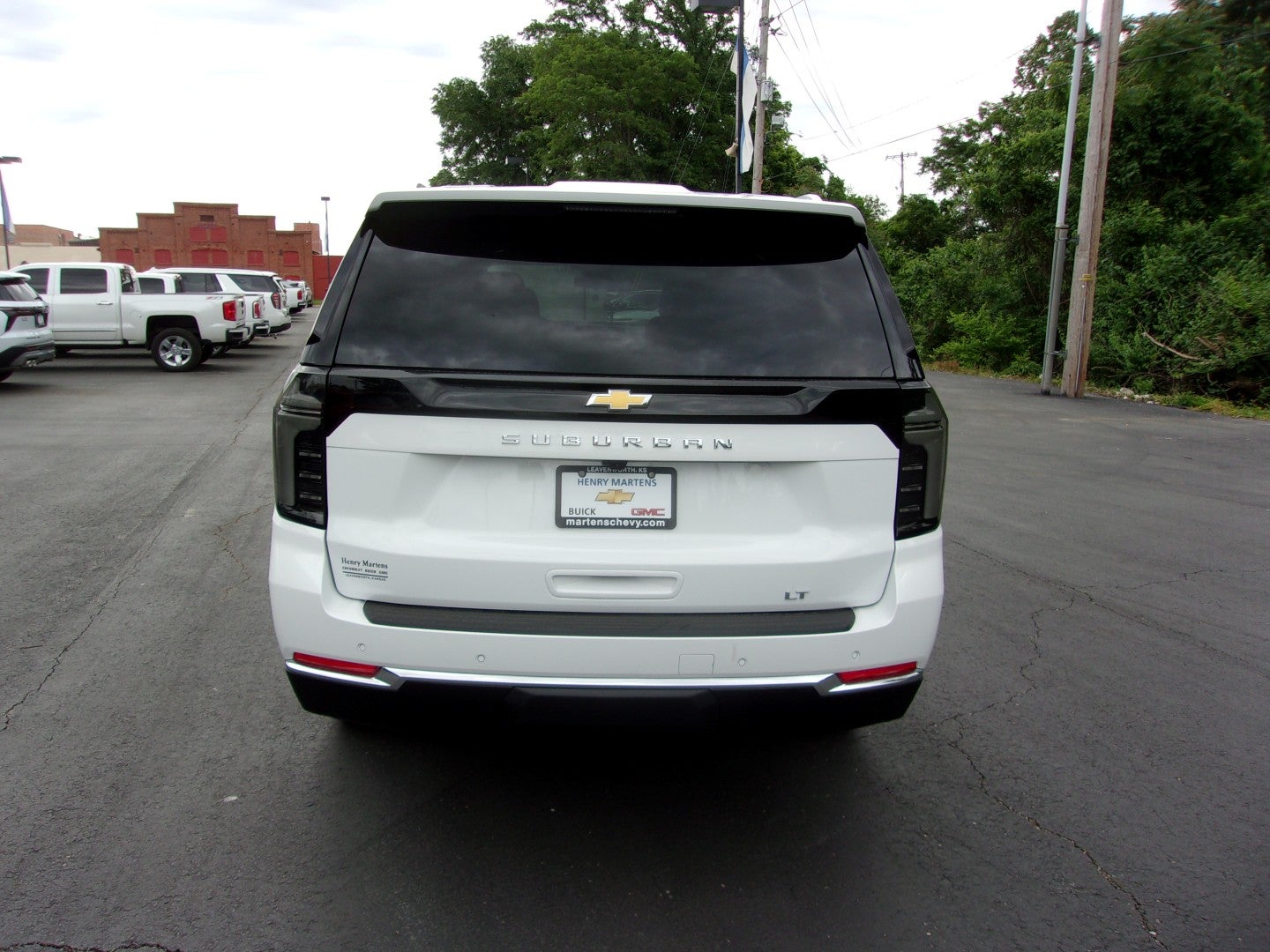 2026 Chevrolet Suburban LT