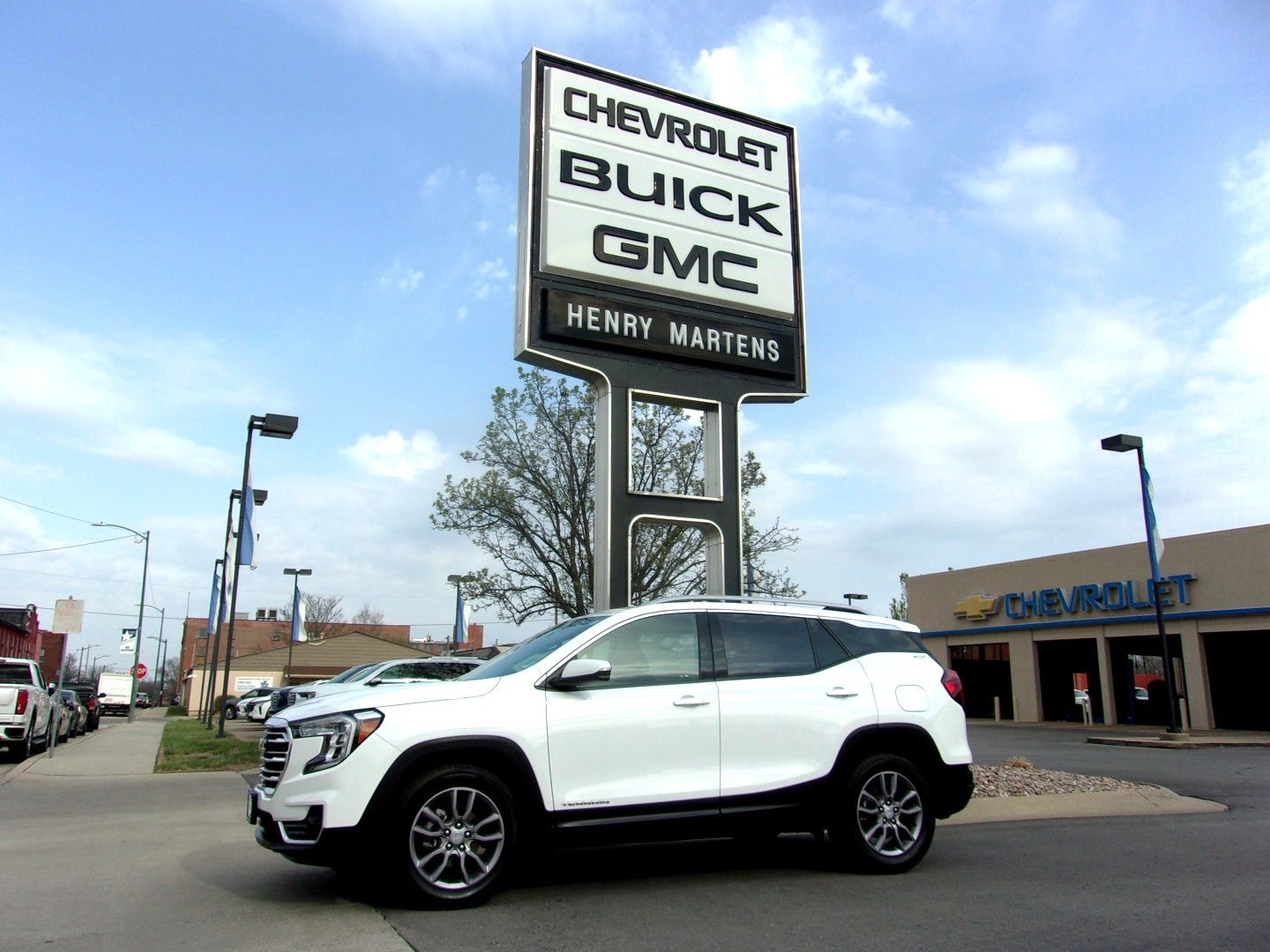 2023 GMC Terrain SLT