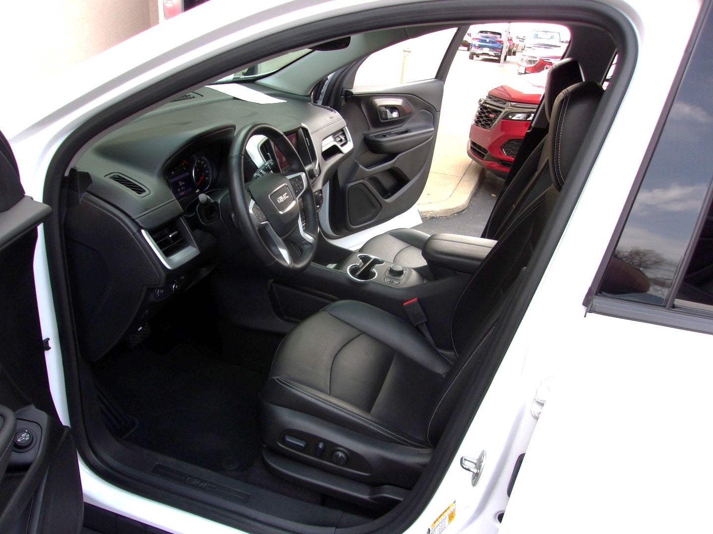 2023 GMC Terrain SLT