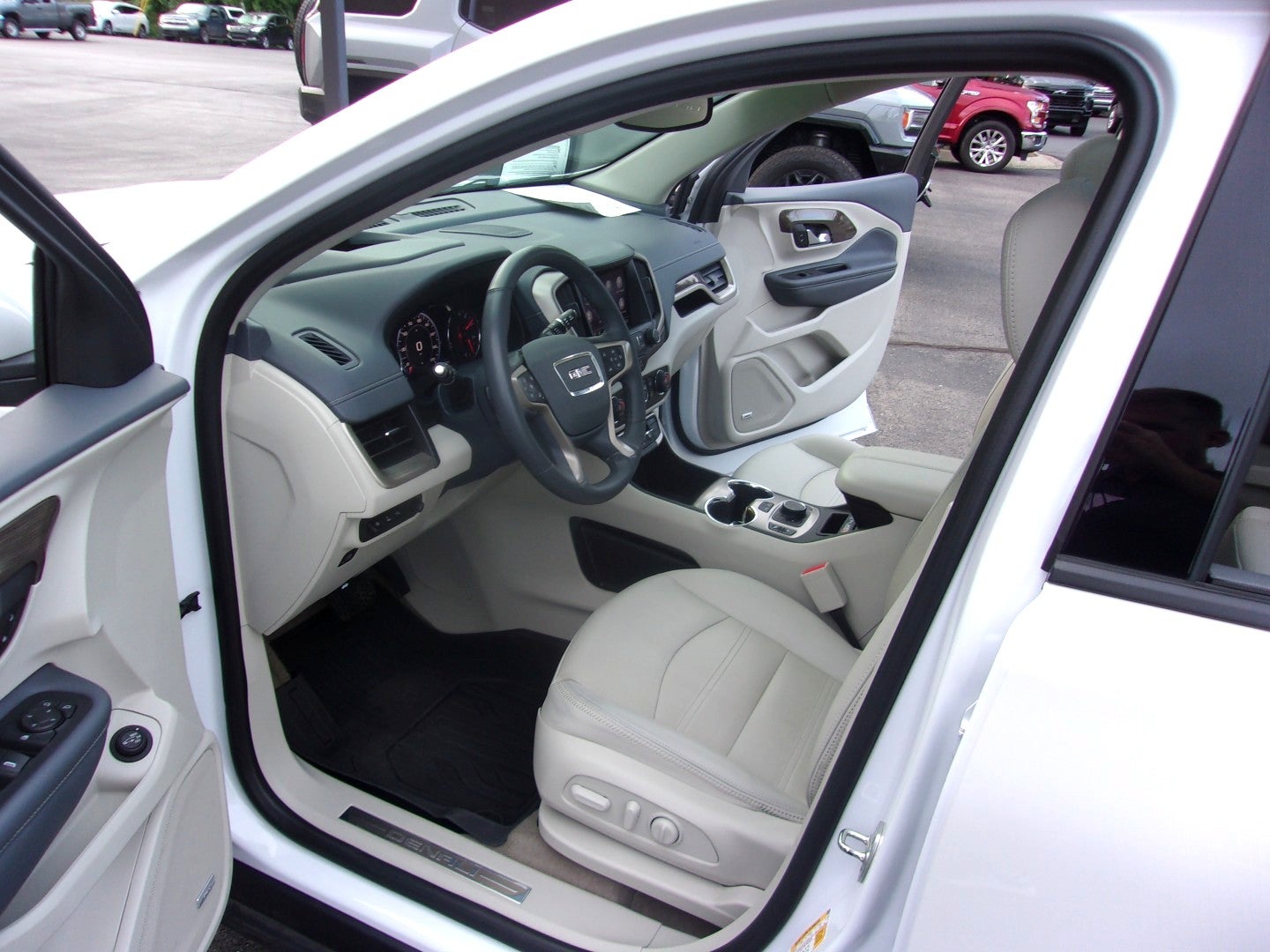 2023 GMC Terrain Denali