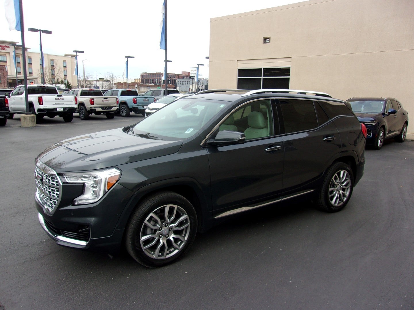 Used 2022 GMC Terrain Denali with VIN 3GKALXEV9NL250618 for sale in Kansas City