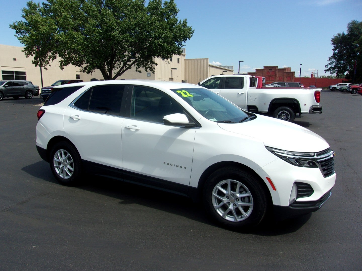 Used 2022 Chevrolet Equinox LT with VIN 3GNAXKEV7NL164508 for sale in Kansas City