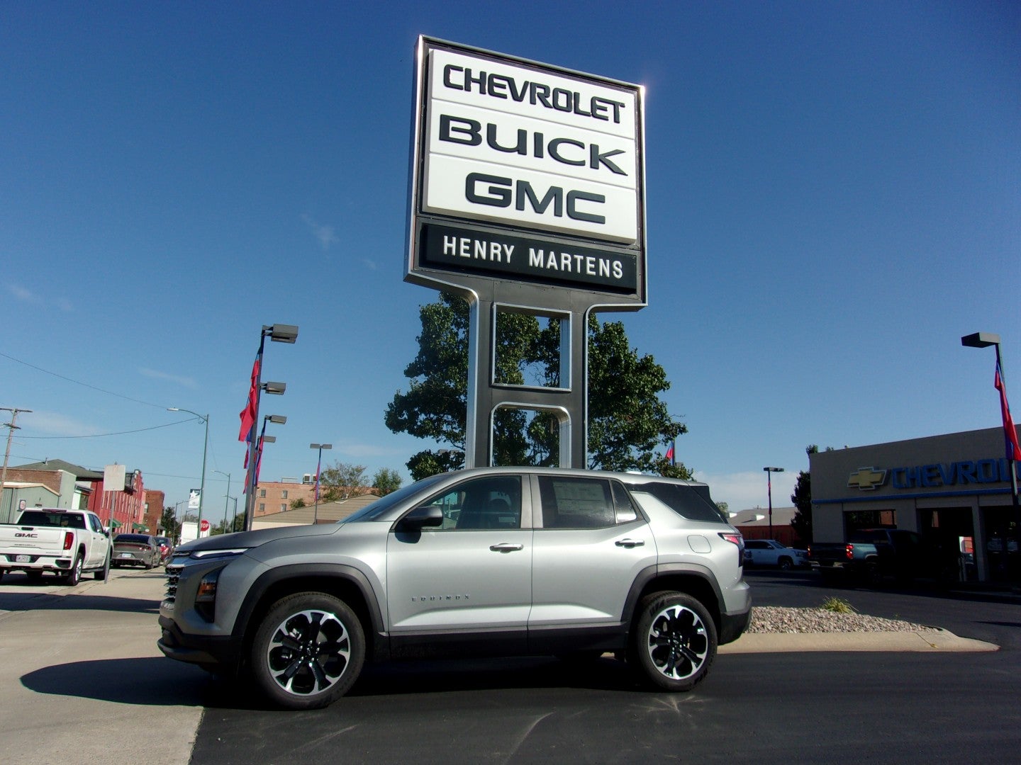 2027 Chevrolet Equinox LT