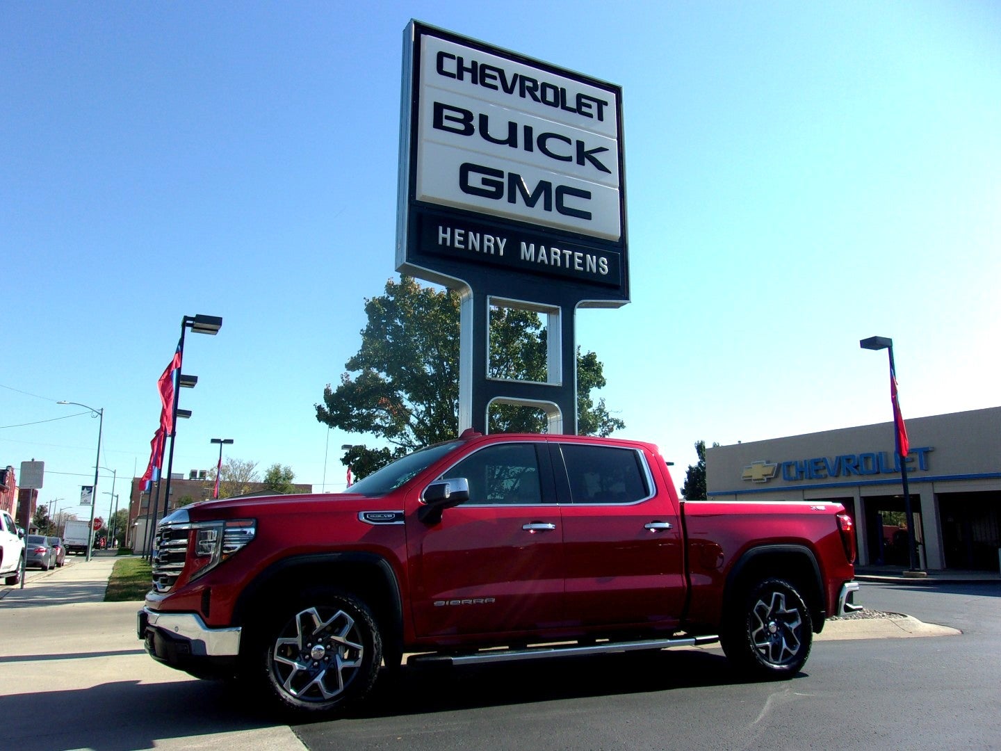 2025 GMC Sierra 1500 SLT