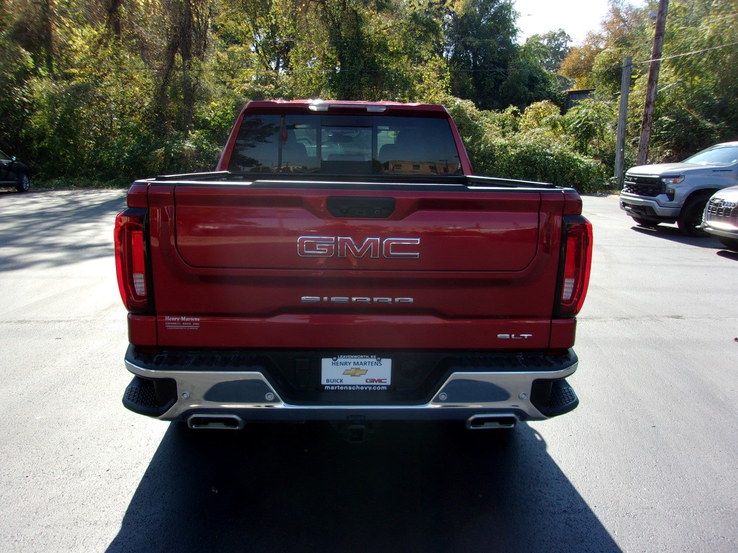 2025 GMC Sierra 1500 SLT