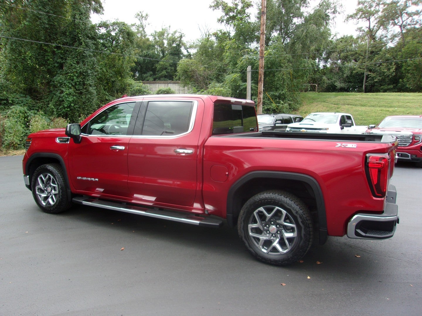2025 GMC Sierra 1500 SLT