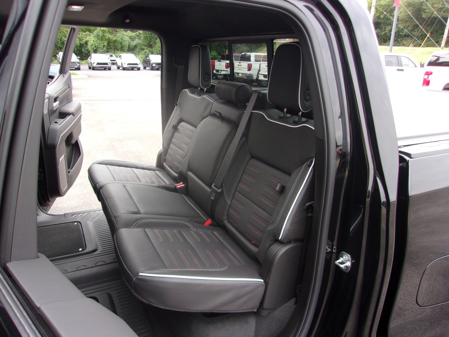 2025 GMC Sierra 1500 AT4X