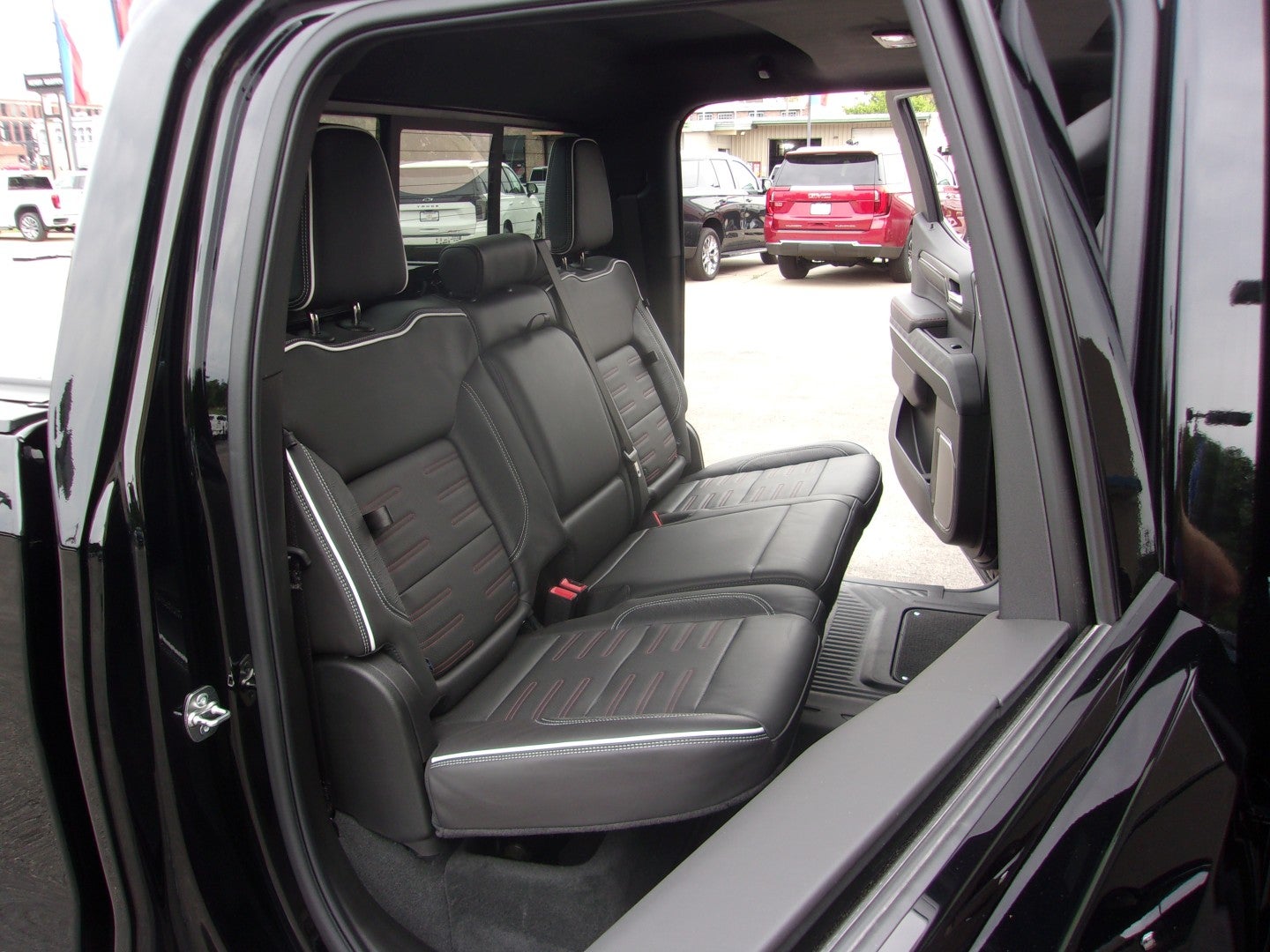2025 GMC Sierra 1500 AT4X