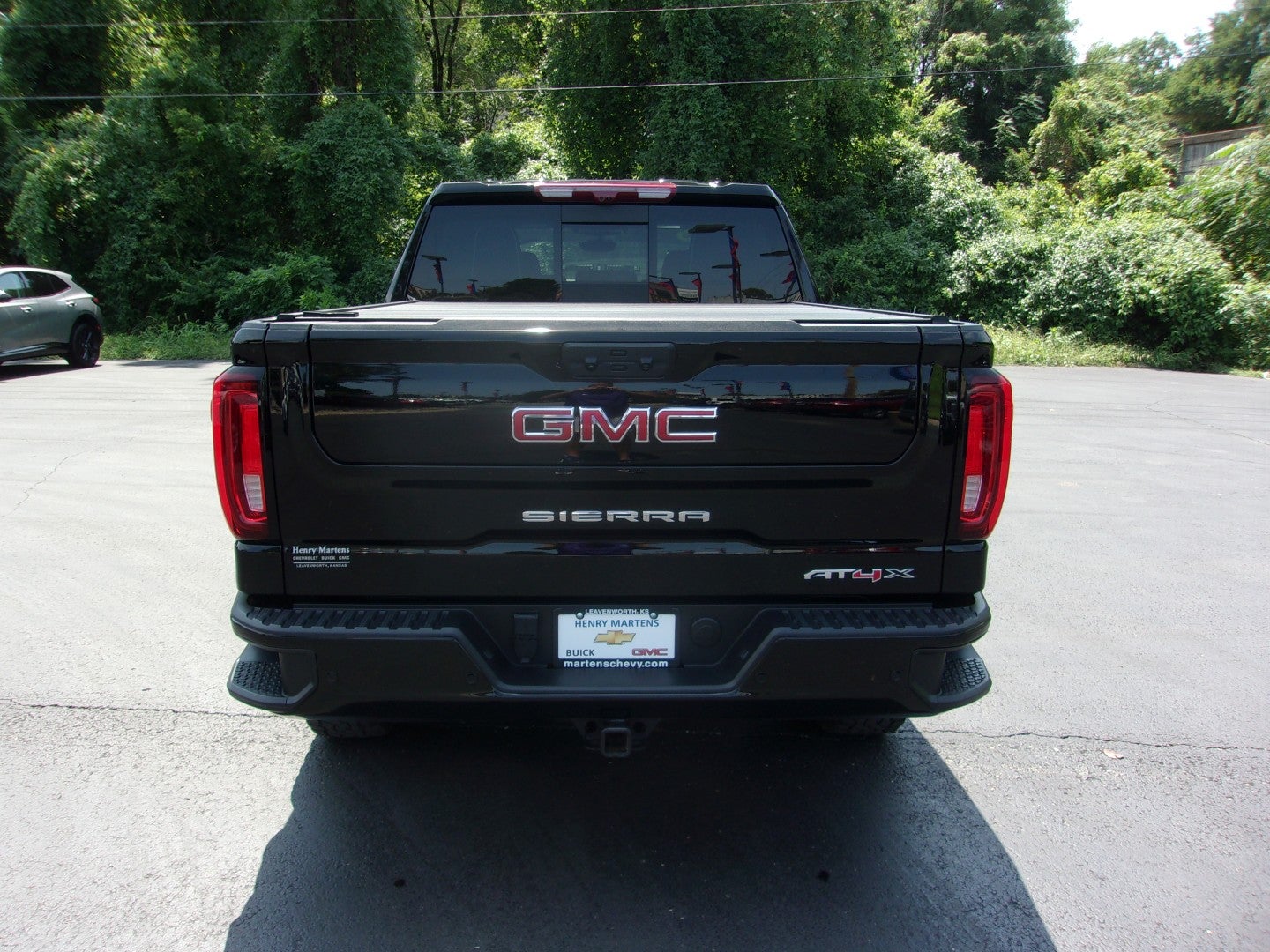 2025 GMC Sierra 1500 AT4X