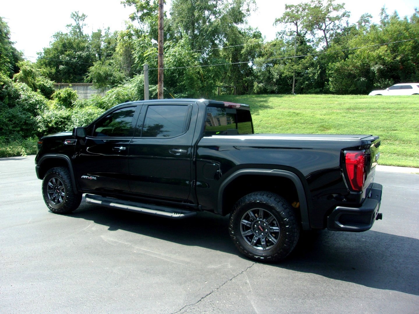 2025 GMC Sierra 1500 AT4X