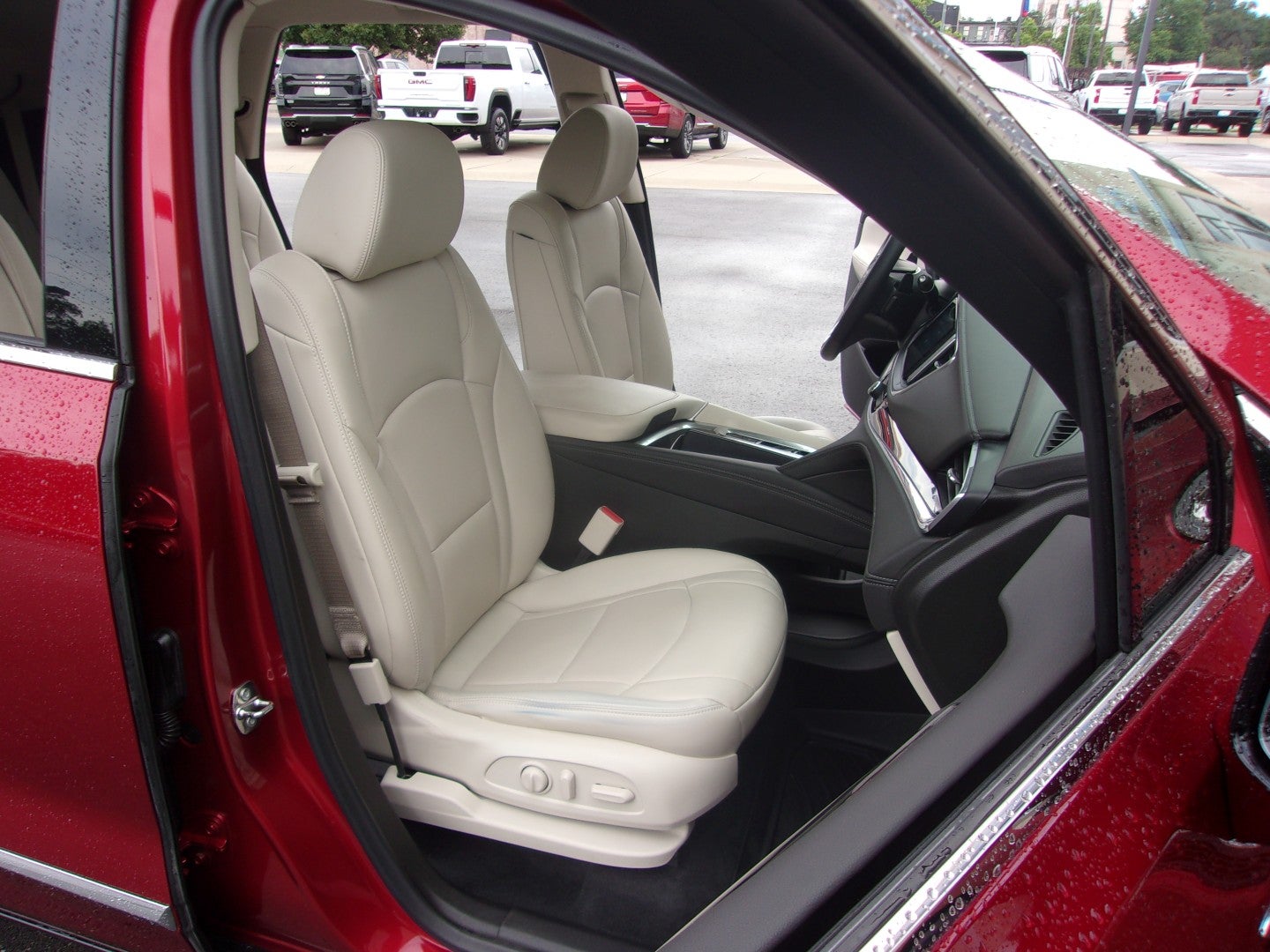 2022 Buick Enclave Essence