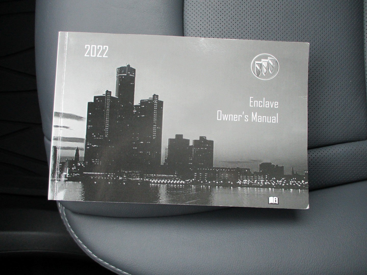 2022 Buick Enclave Premium