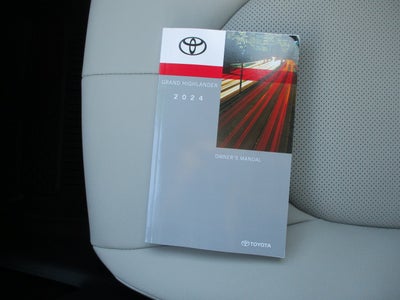 2024 Toyota Grand Highlander XLE