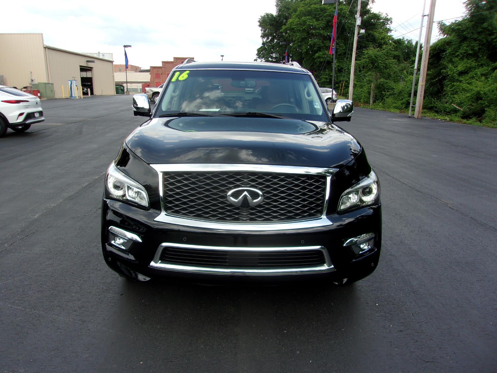 2016 INFINITI QX80 Base