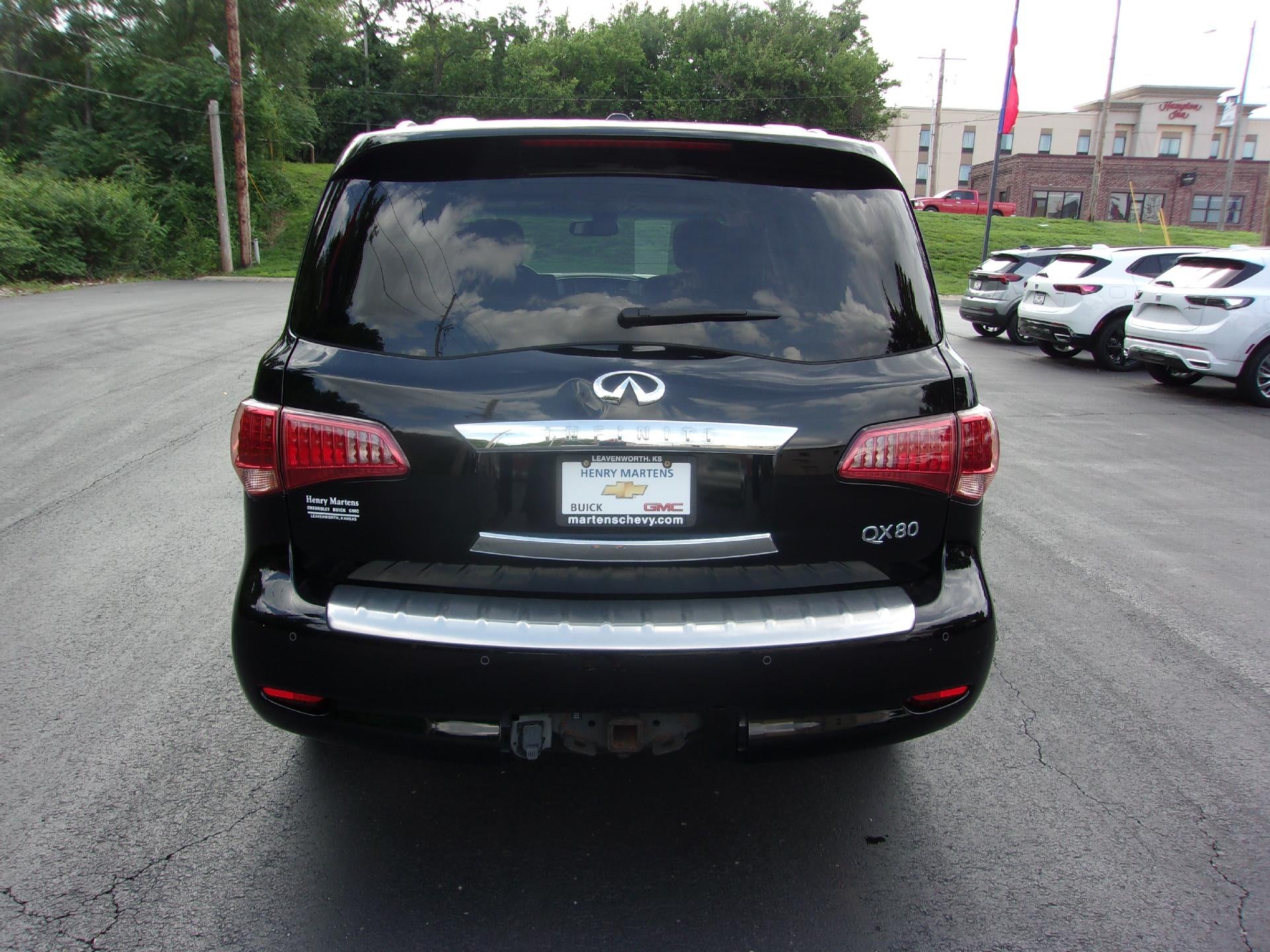 2016 INFINITI QX80 Base