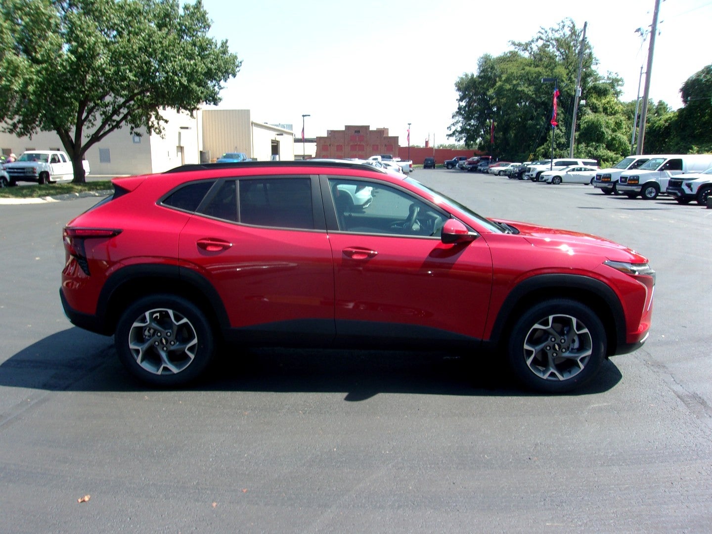 2026 Chevrolet Trax LT - Photo 4