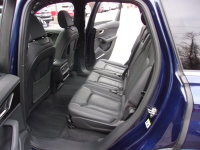 2022 Audi Q7 Premium Plus