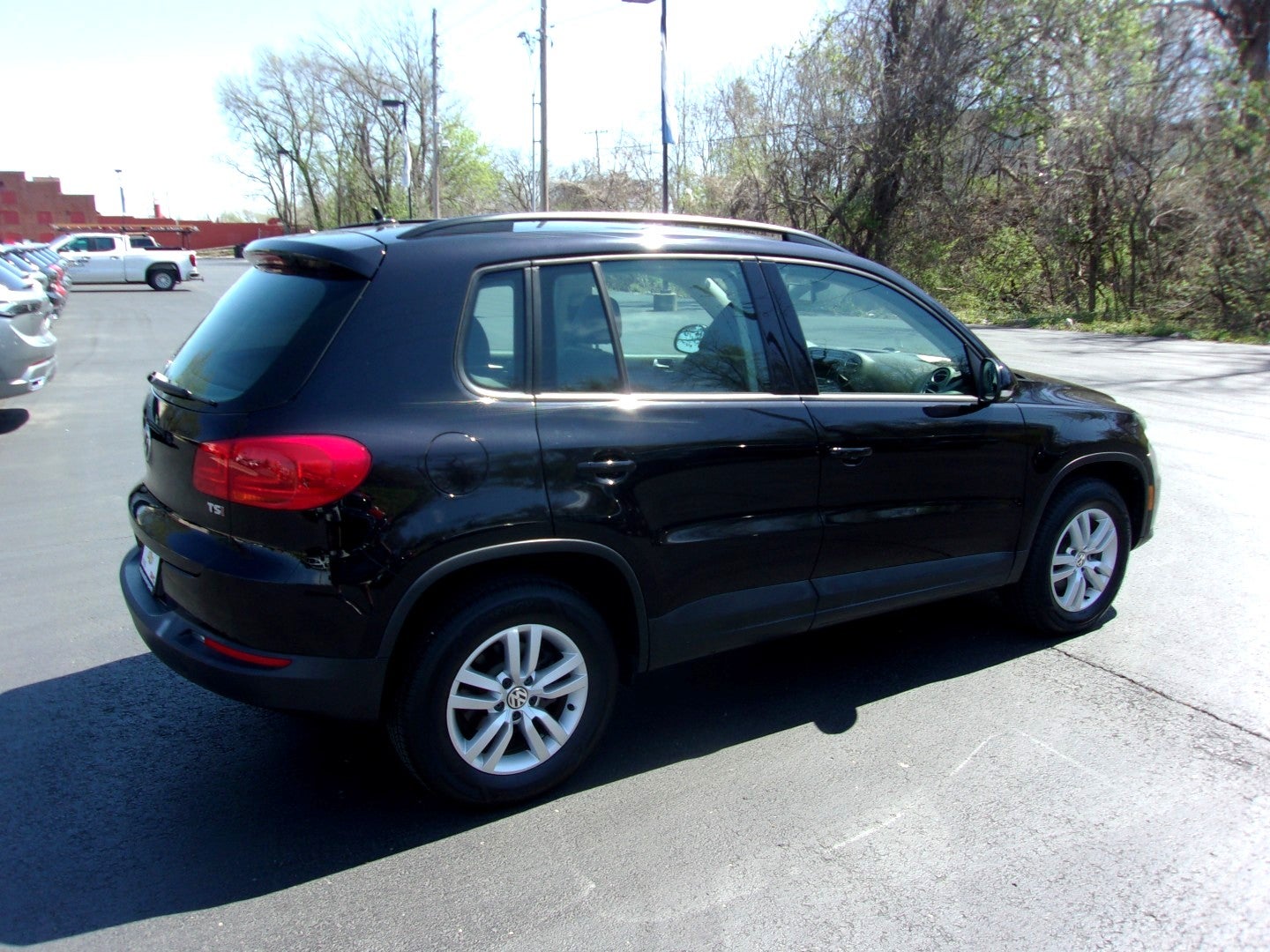 2016 Volkswagen Tiguan S
