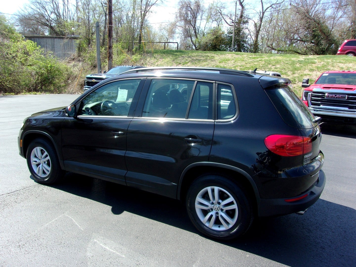2016 Volkswagen Tiguan S